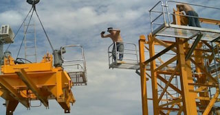 Демонтаж башенного крана в Киселевске - услуги по демонтажу от Сварной-Ксл от 1546 руб.