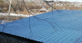 Демонтаж поликарбоната с крыши в Киселевске - услуги по доступной цене от 619 рублей