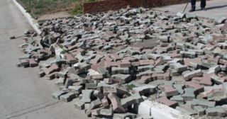 Демонтаж тротуарной плитки Киселёвск, цена от 2937 руб.